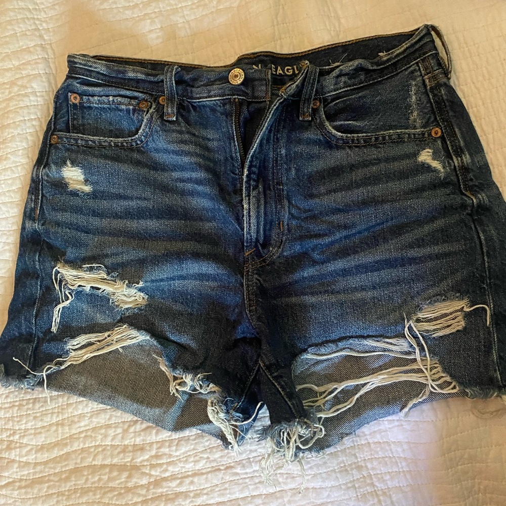 American Eagle Women’s Shorts! ✨
